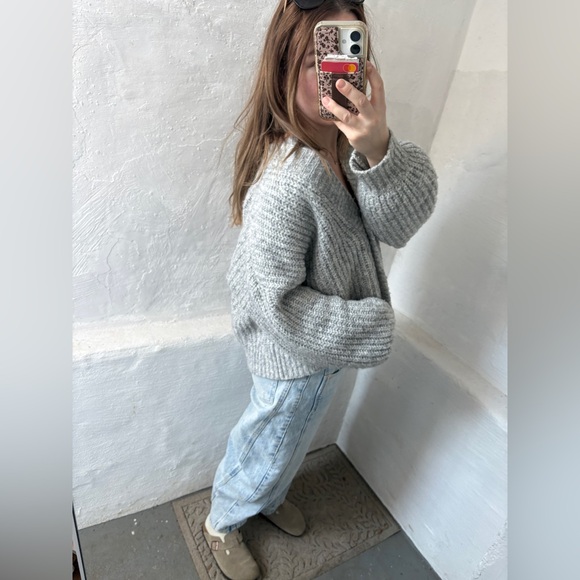 Sold market place pickup - do not buy. (Can’t delete since open offers) - Picture 12 of 13